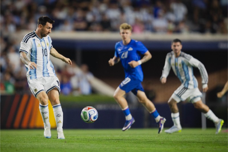 Argentina được đánh giá cao hơn Algeria